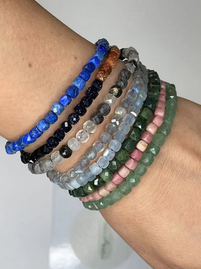 Real Crystal Gemstone Bracelet Natural Stone Chakra Bead Anxiety Gift UK Unisex