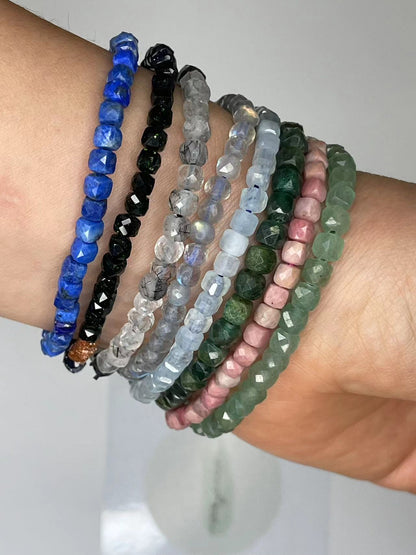 Real Crystal Gemstone Bracelet Natural Stone Chakra Bead Anxiety Gift UK Unisex